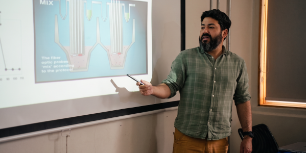 Universidad de Aysén incorpora tecnología para analizar el metabolismo celular en tiempo real